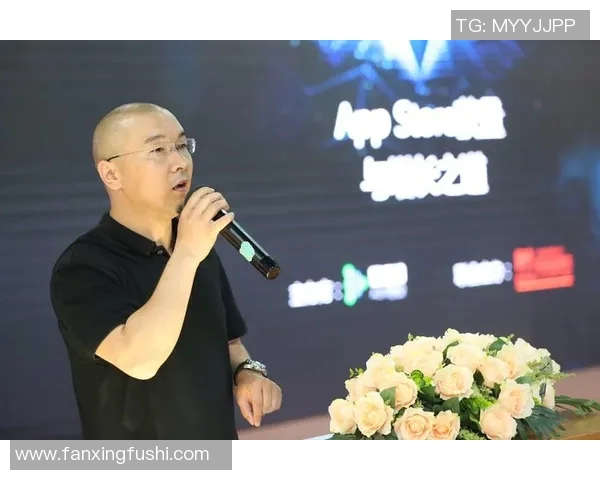 电竞新闻深度探讨刘军在英雄联盟中的成长与奋斗历程